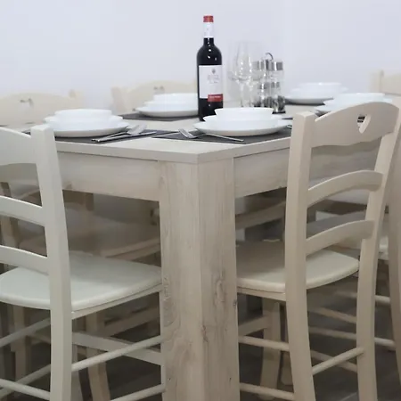 Wikisuite Labaro Apartment *